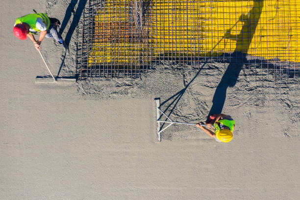  Crenshaw, MS Concrete contractor Pros
